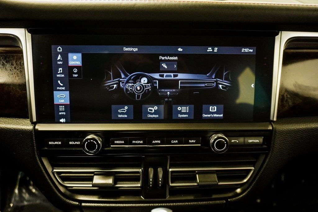 2021 Porsche Macan S photo 40