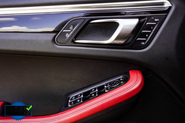 2021 Porsche Macan S AWD - 23061502 - 35