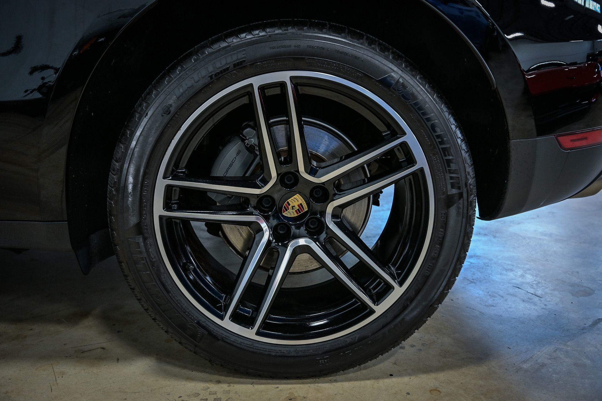 2021 Porsche Macan S photo 12