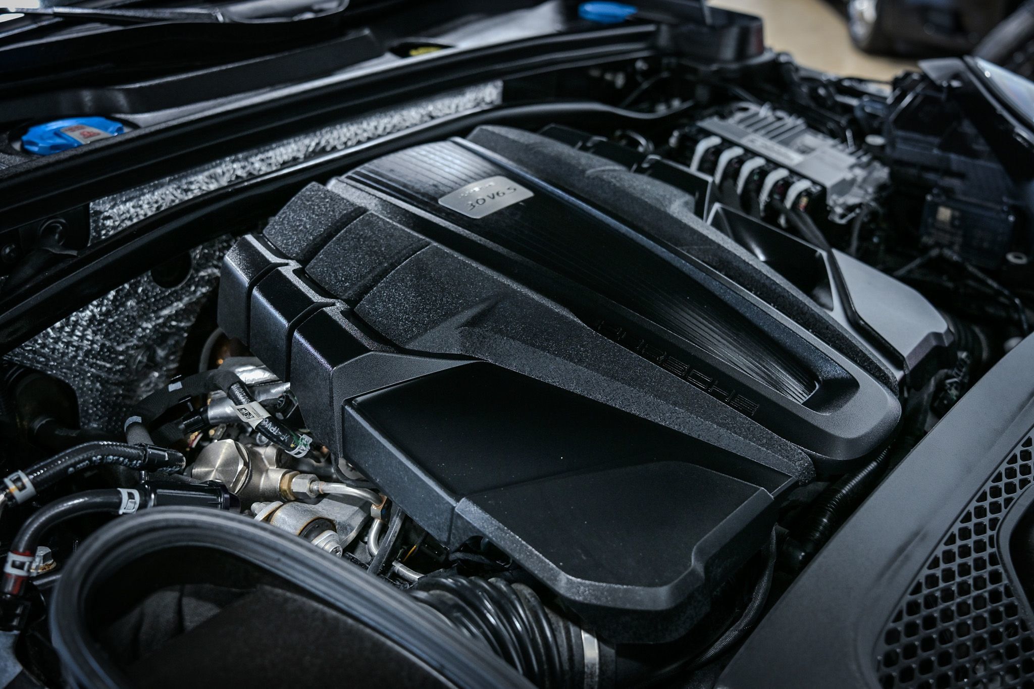 2021 Porsche Macan S photo 16