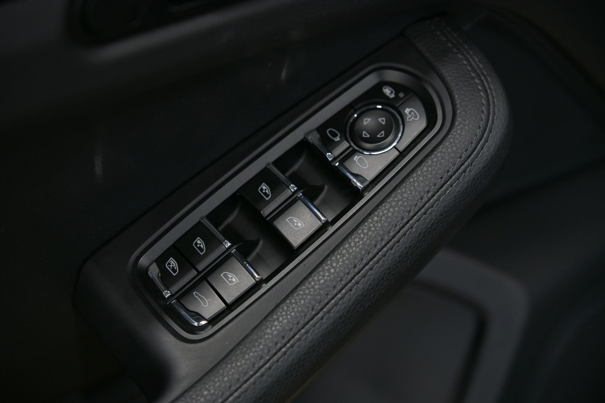 2021 Porsche Macan S photo 21