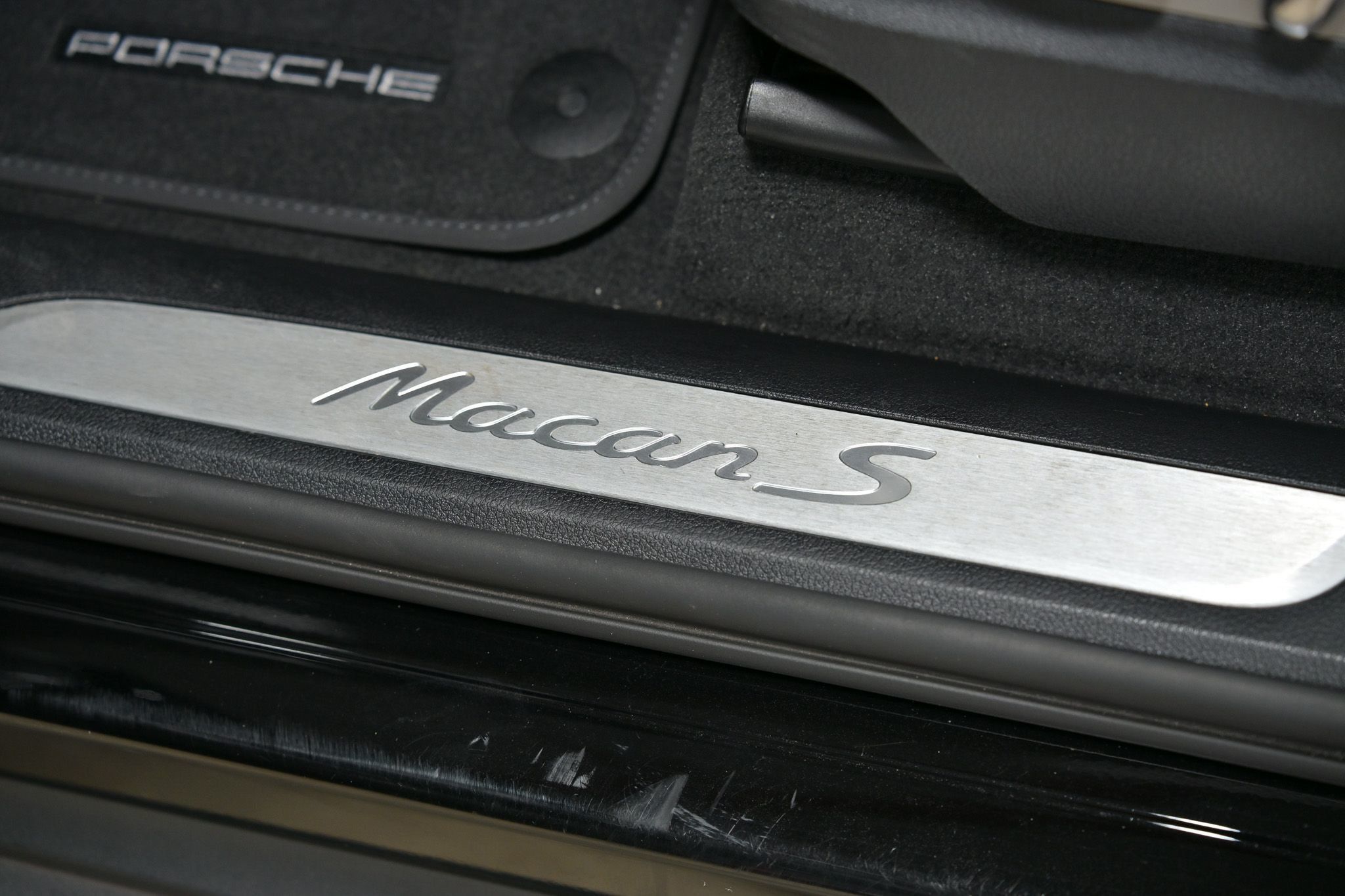 2021 Porsche Macan S photo 24