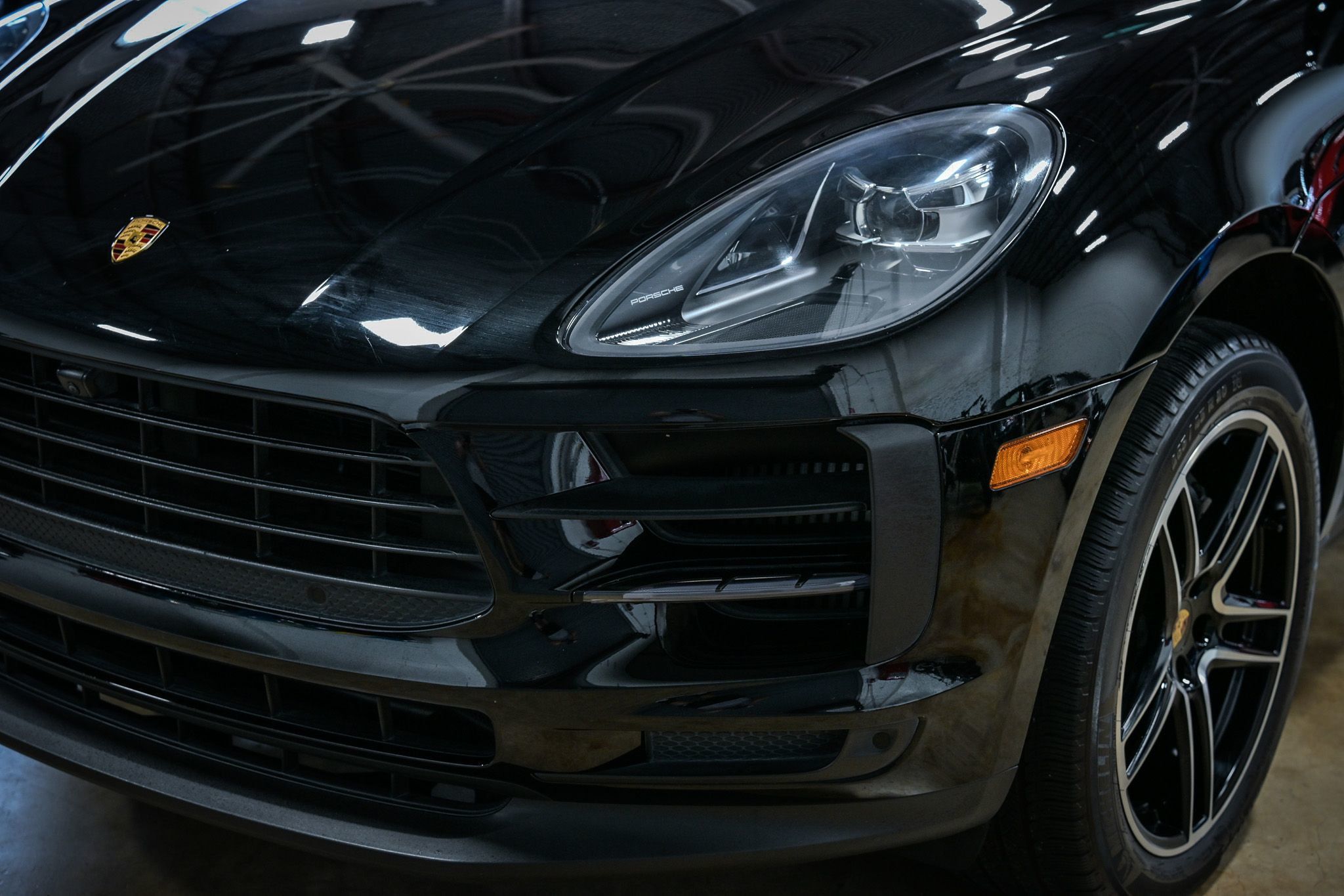 2021 Porsche Macan S photo 3