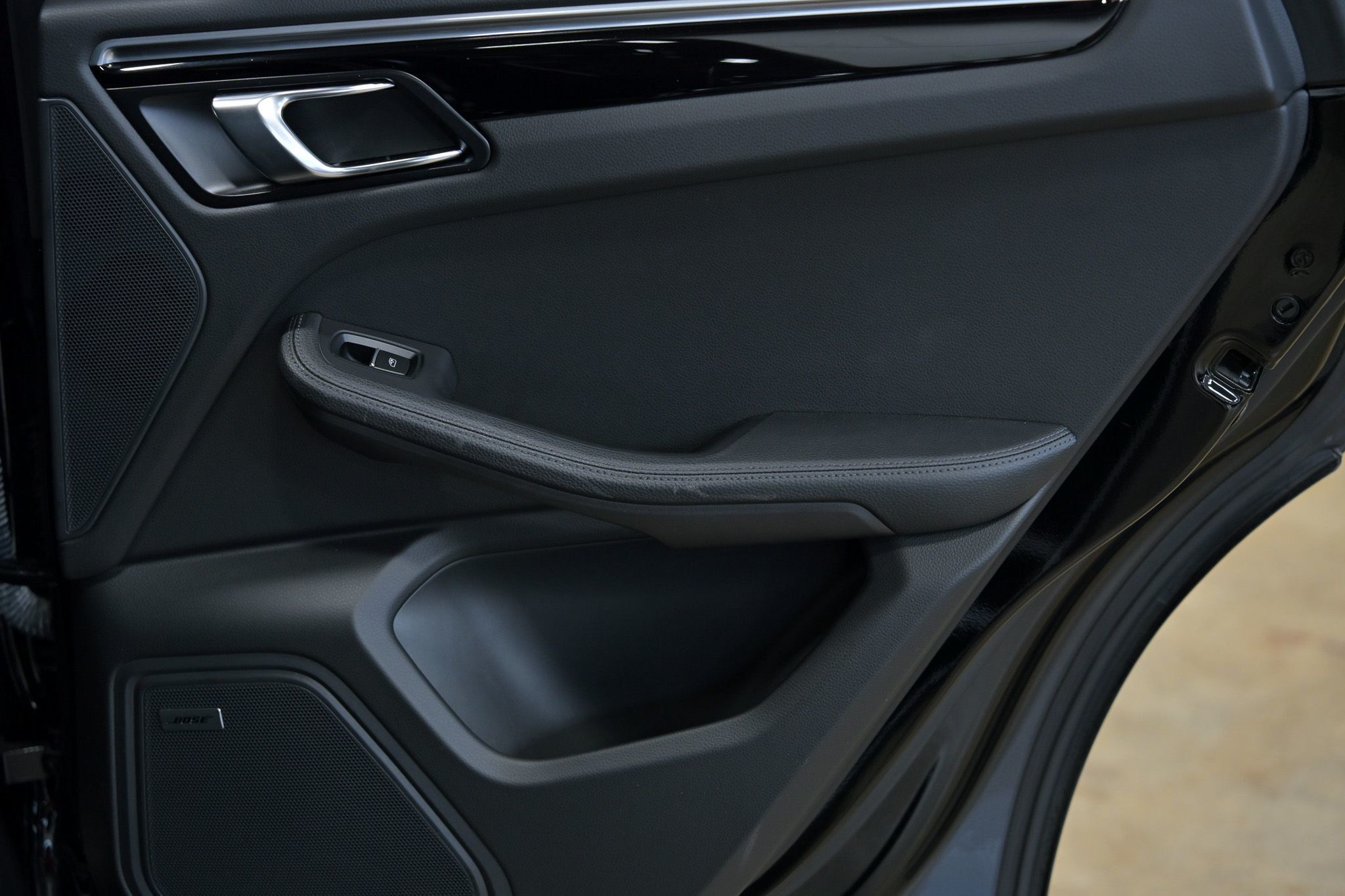 2021 Porsche Macan S photo 32