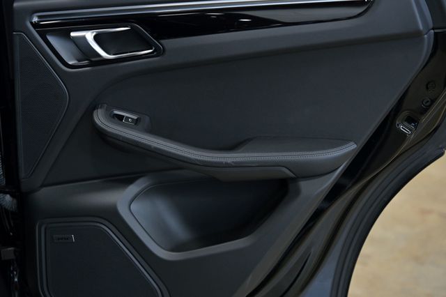 2021 Porsche Macan S AWD - 22888113 - 32