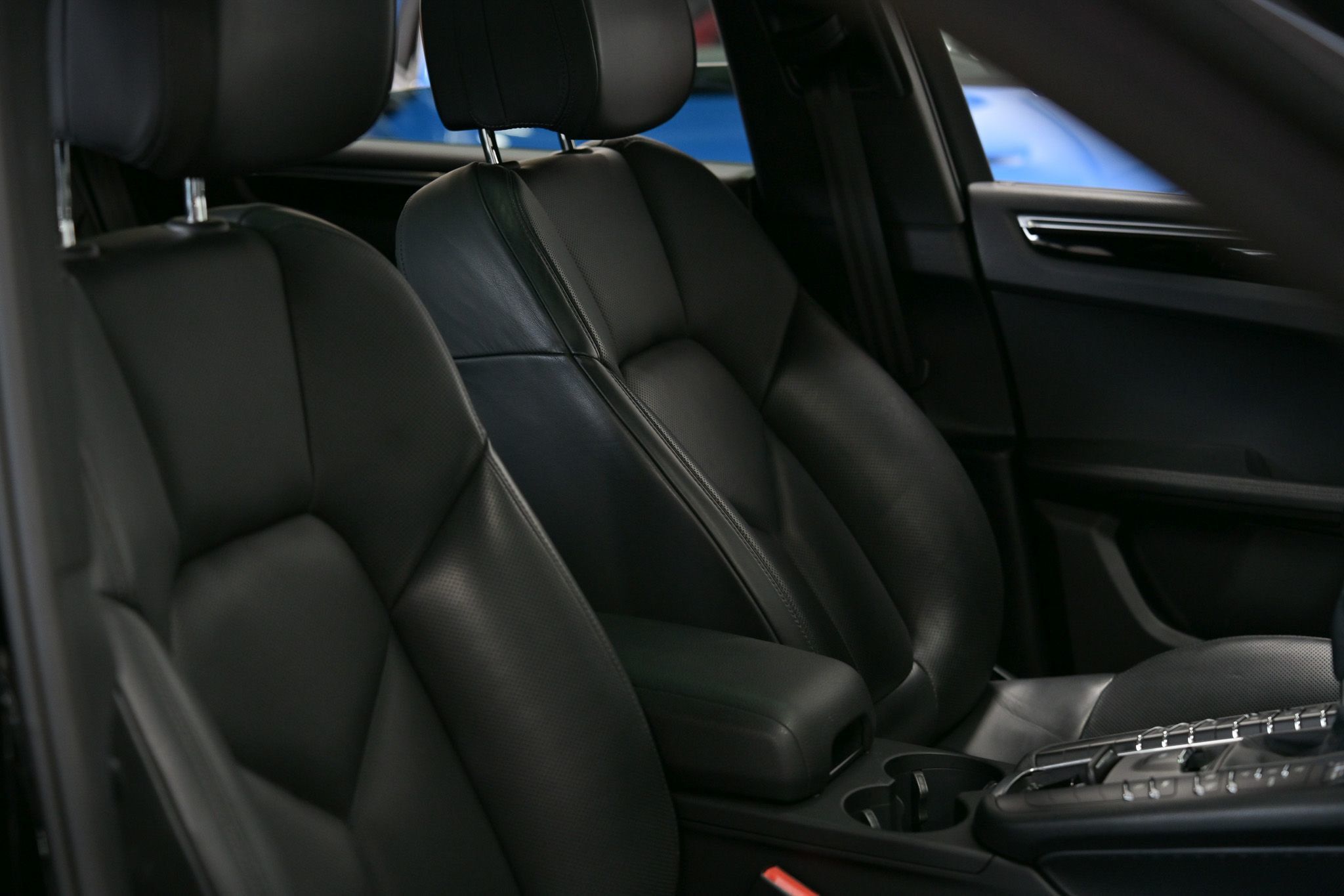 2021 Porsche Macan S photo 34