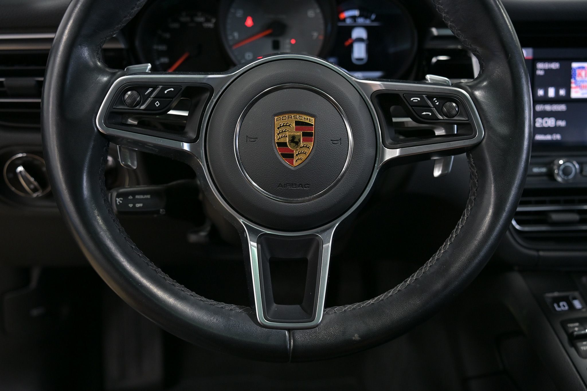 2021 Porsche Macan S photo 38