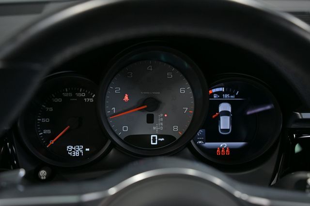 2021 Porsche Macan S AWD - 22888113 - 43