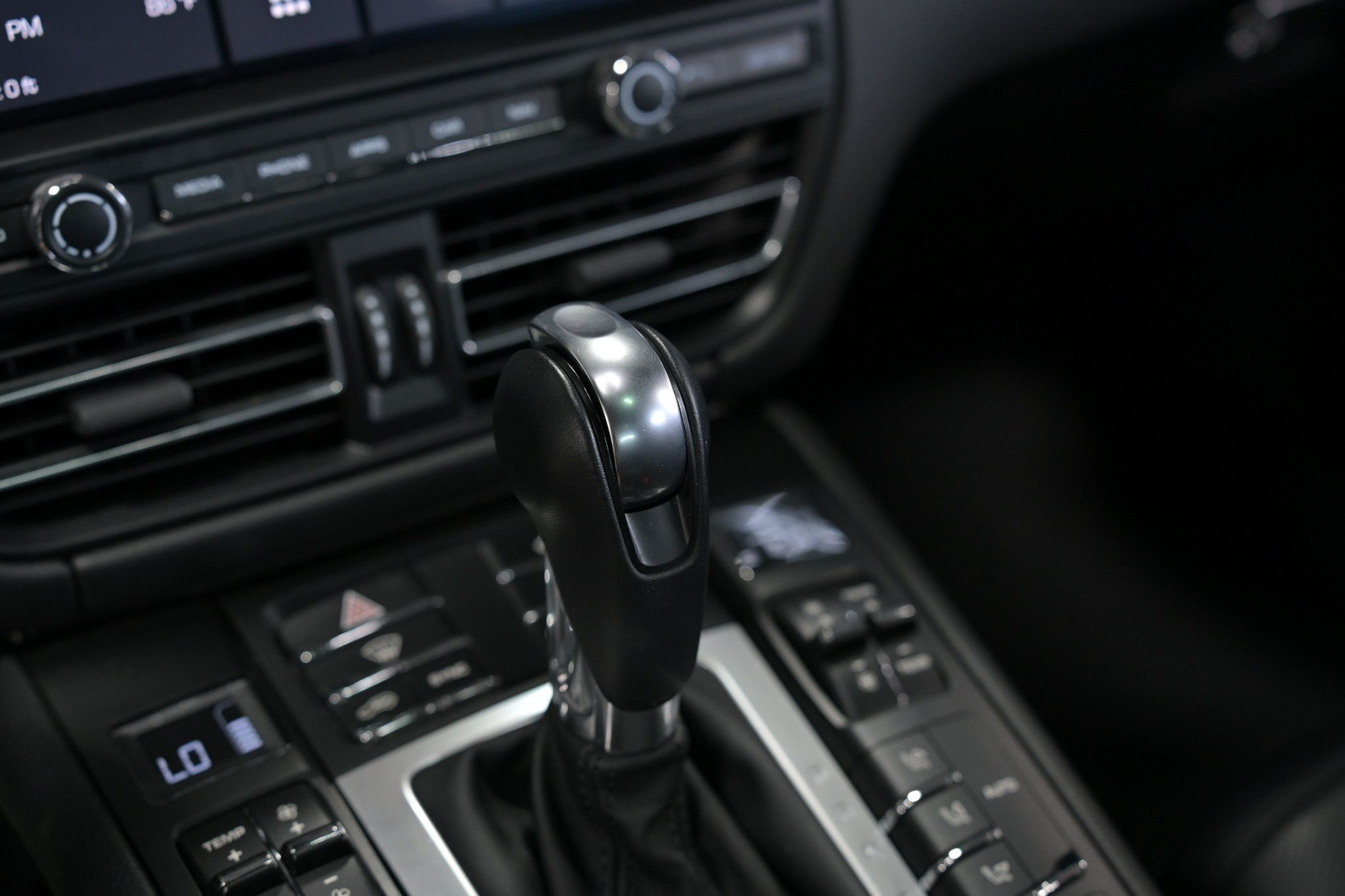2021 Porsche Macan S photo 47