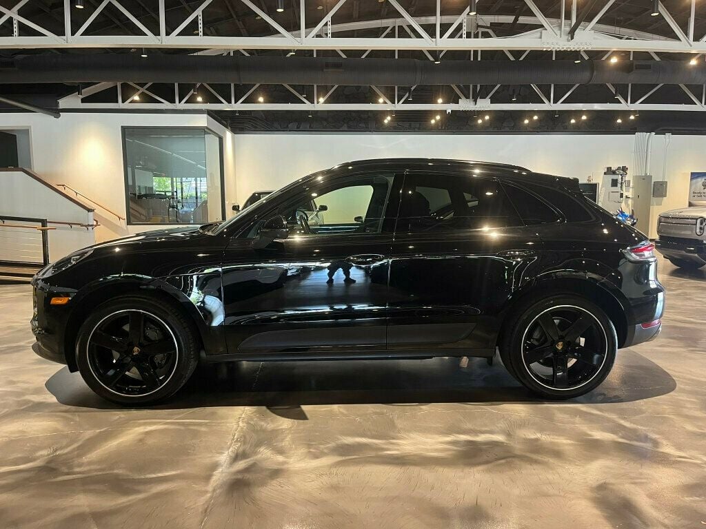 2021 Porsche Macan S/AWD/PremiumPkg/18WayAdaptiveSportSeats/SportChrono/TowPkg - 22522388 - 1