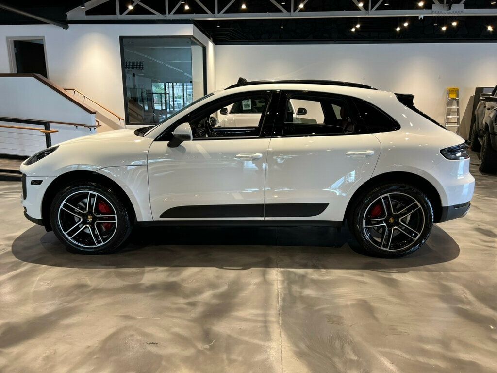2021 Porsche Macan S photo 2