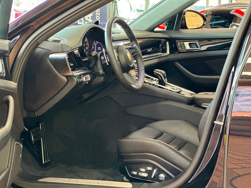 2021 Porsche Panamera 4 E-Hybrid photo 17