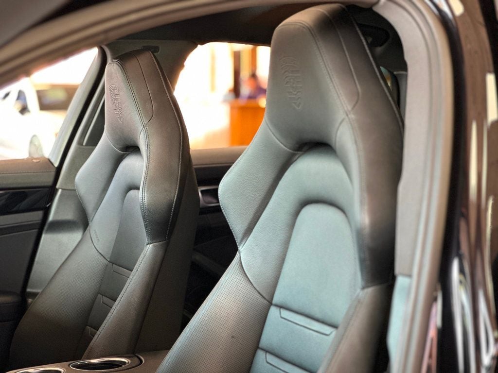 2021 Porsche Panamera 4 E-Hybrid photo 19