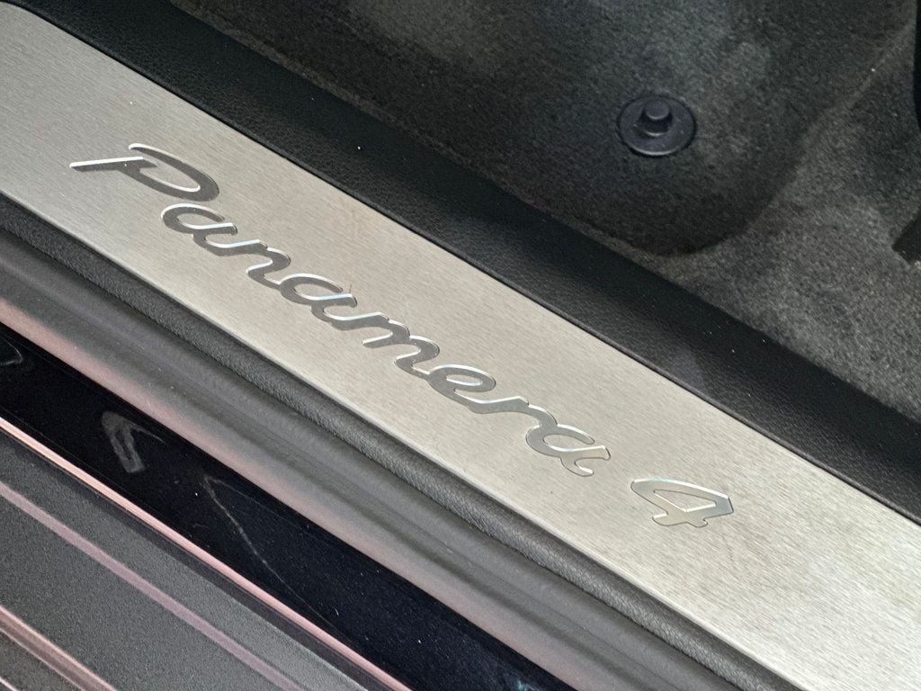 2021 Porsche Panamera 4 E-Hybrid photo 21