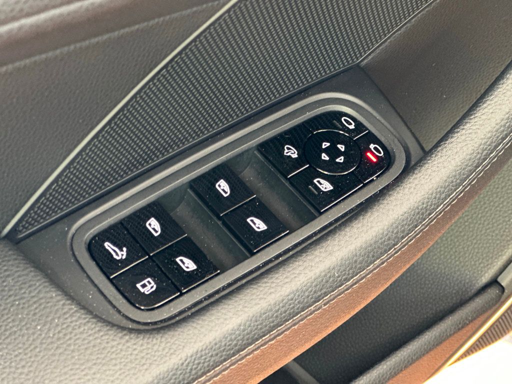 2021 Porsche Panamera 4 E-Hybrid photo 24
