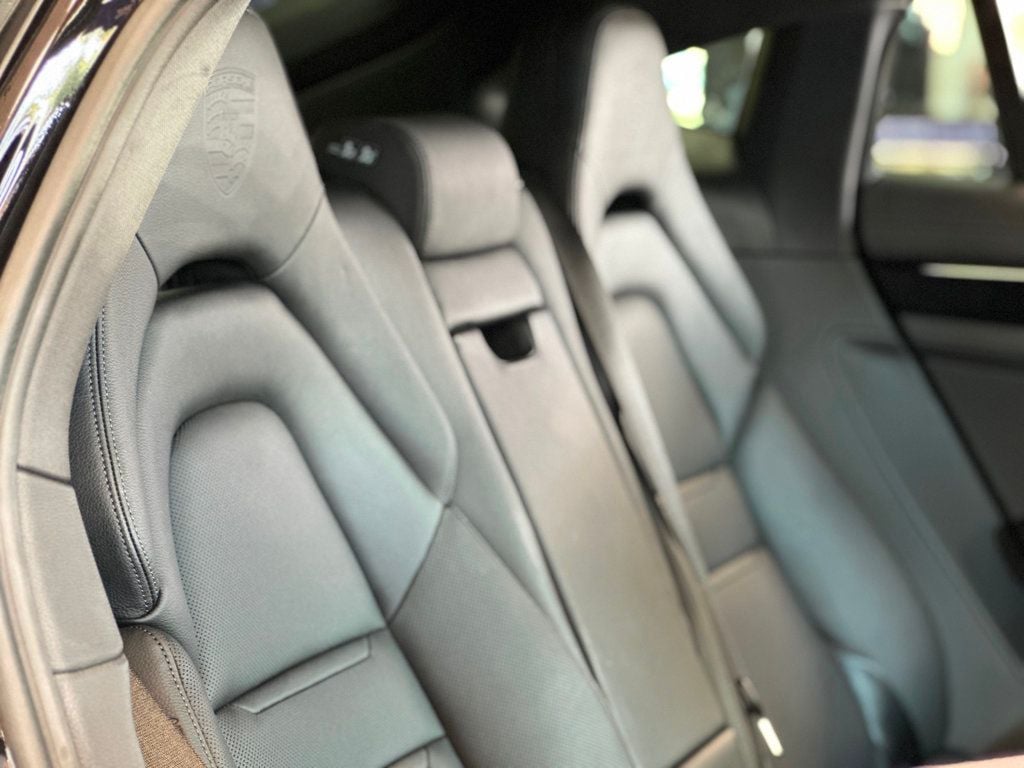 2021 Porsche Panamera 4 E-Hybrid photo 36