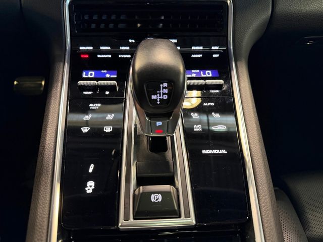 2021 Porsche Panamera 4 E-Hybrid AWD - 22946205 - 37