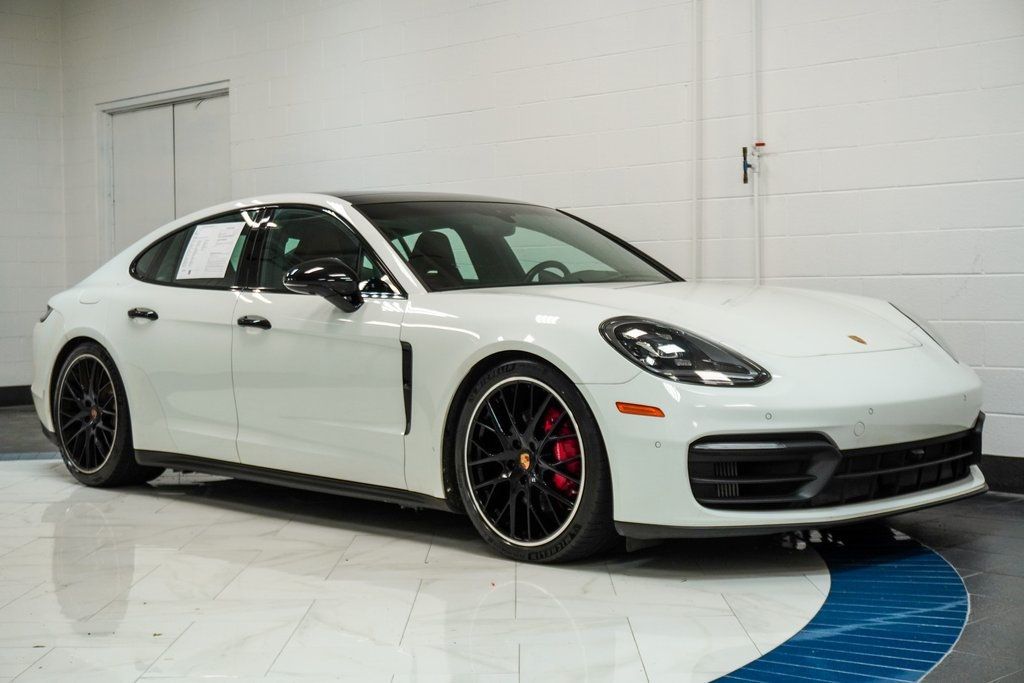 2021 Porsche Panamera 4S photo 4