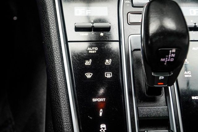 2021 Porsche Panamera RWD - 22961056 - 26