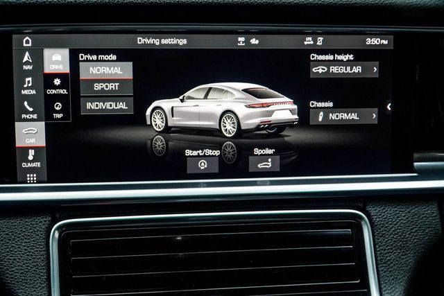 2021 Porsche Panamera RWD - 22961056 - 30