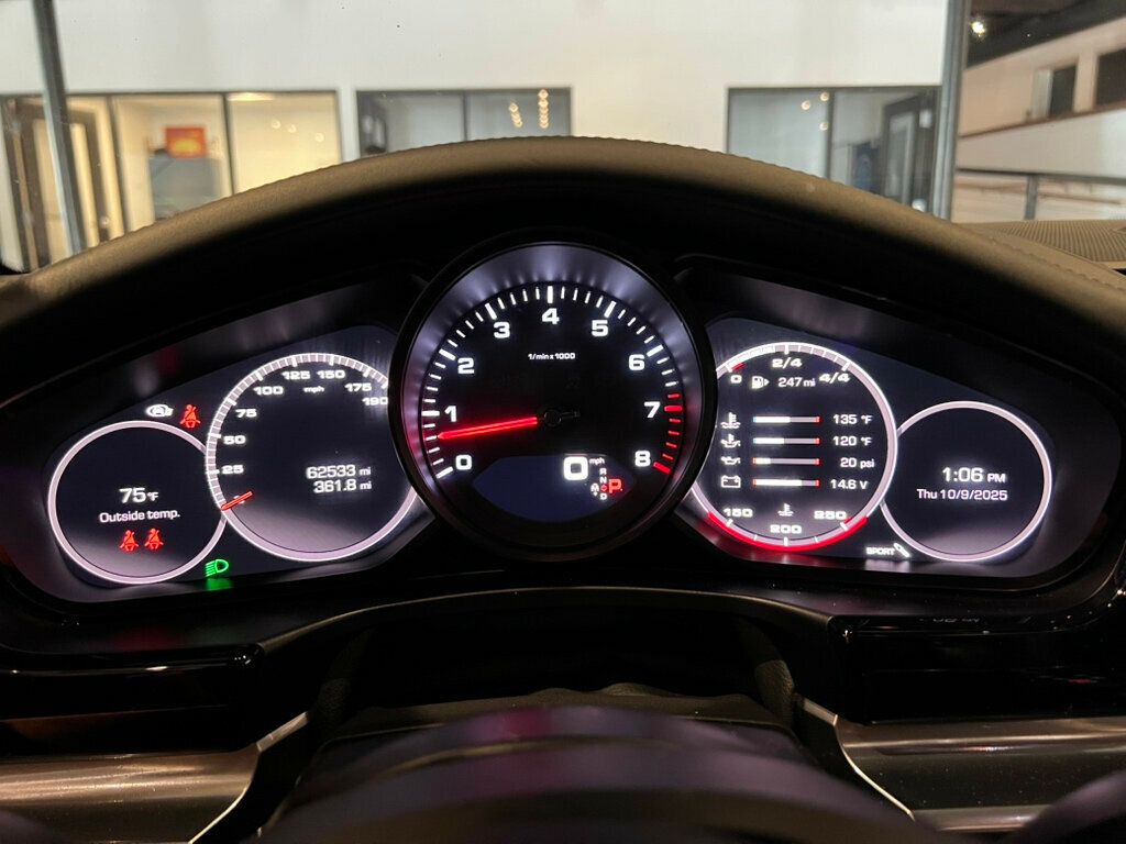 2021 Porsche Panamera RWD/PremiumPkg/AdapAirSuspension/Htd&CldSeats/14WayPwrSeats/NAV - 22924747 - 18