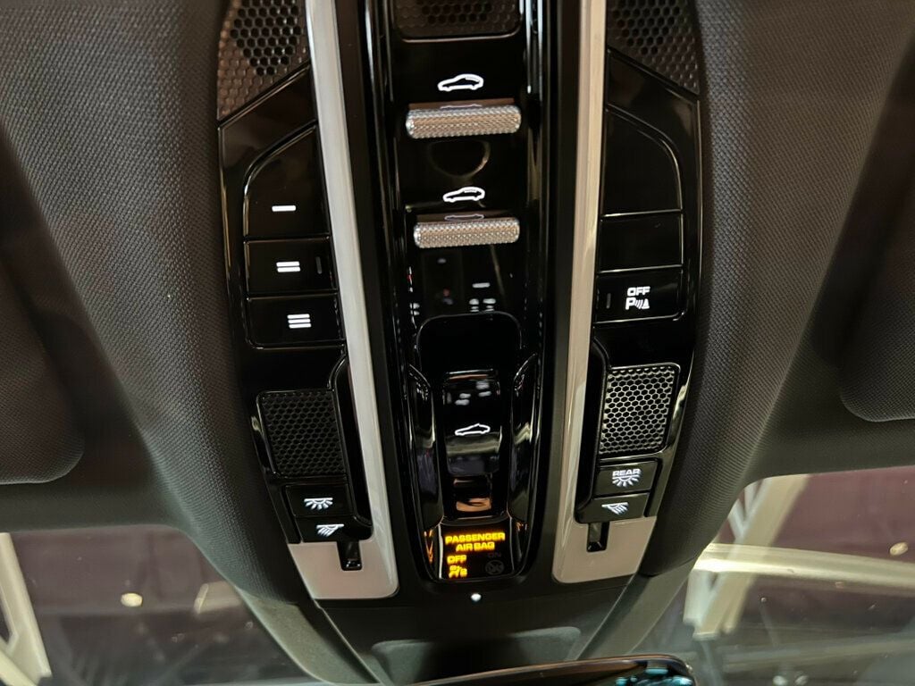 2021 Porsche Panamera RWD/PremiumPkg/AdapAirSuspension/Htd&CldSeats/14WayPwrSeats/NAV - 22924747 - 22