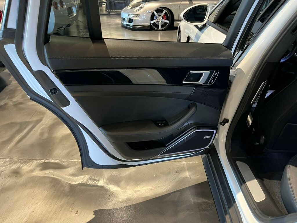 2021 Porsche Panamera RWD/PremiumPkg/AdapAirSuspension/Htd&CldSeats/14WayPwrSeats/NAV - 22924747 - 23