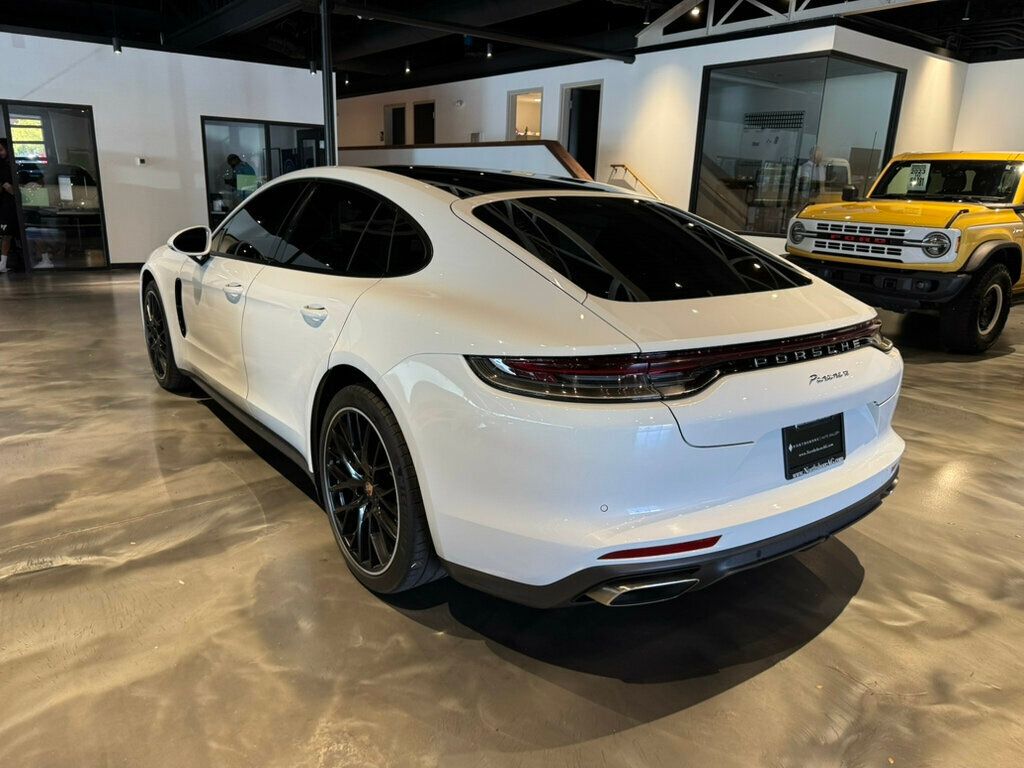 2021 Porsche Panamera Base photo 2