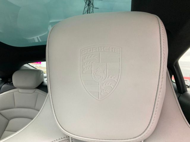 2021 Porsche Taycan  - 22315631 - 19