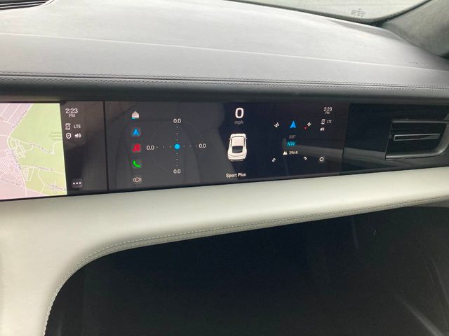 2021 Porsche Taycan  - 22315631 - 24