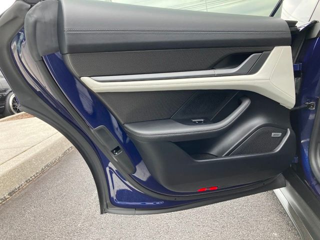 2021 Porsche Taycan  - 22315631 - 26