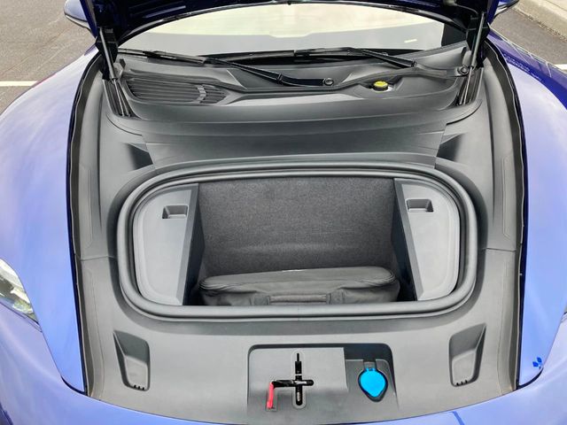 2021 Porsche Taycan  - 22315631 - 33