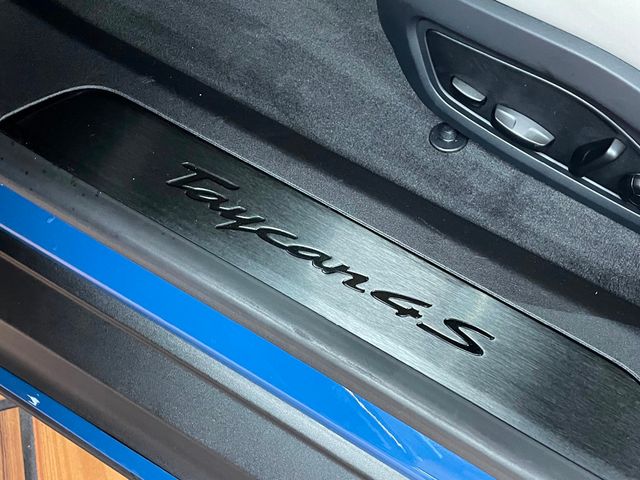 2021 Porsche Taycan 4S AWD - 22933815 - 17