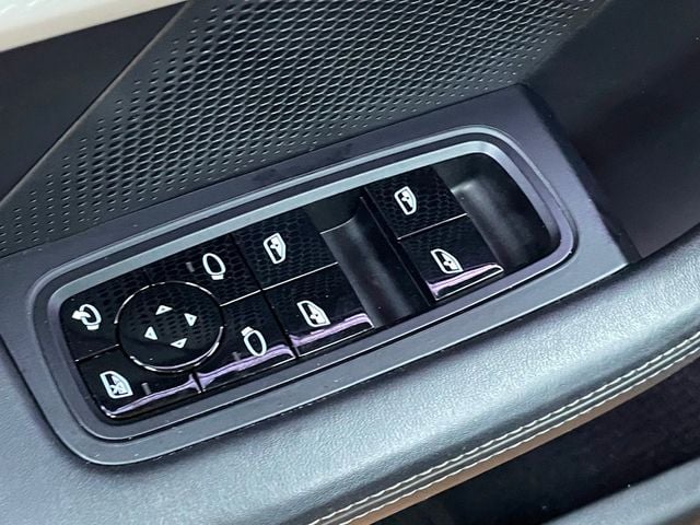 2021 Porsche Taycan 4S AWD - 22933815 - 23