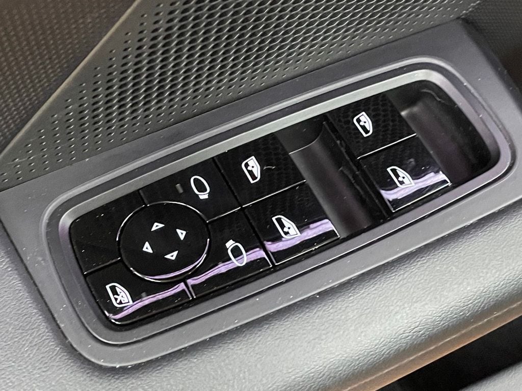 2021 Porsche Taycan 4S AWD - 22968181 - 16