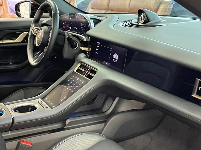 2021 Porsche Taycan 4S AWD - 22968181 - 26