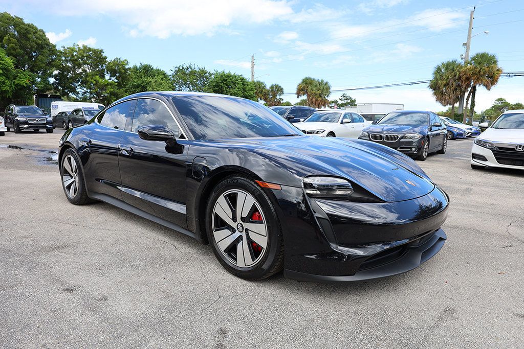 2021 Porsche Taycan 4S photo 10