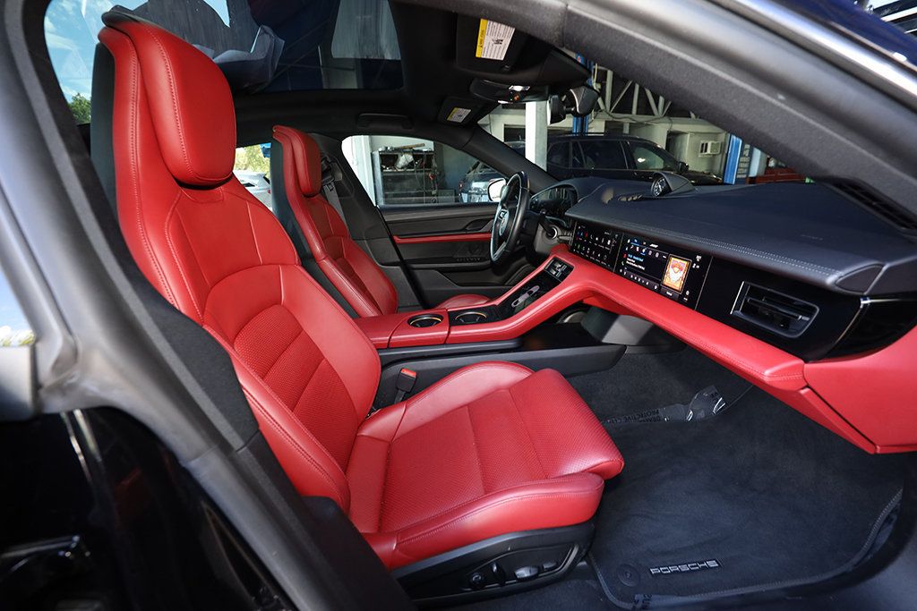 2021 Porsche Taycan 4S photo 14