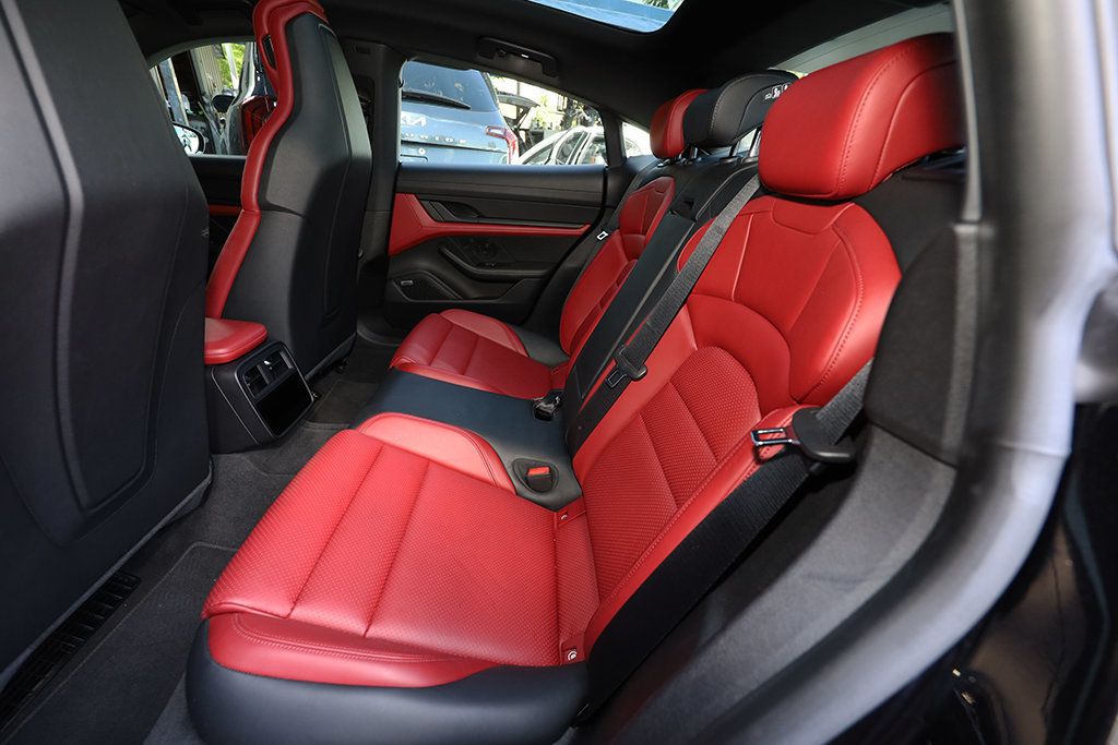 2021 Porsche Taycan 4S photo 15