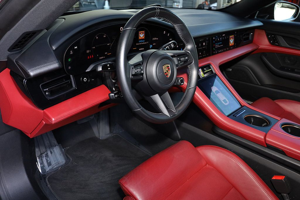 2021 Porsche Taycan 4S photo 19