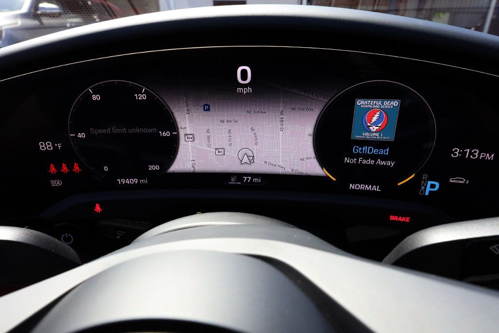2021 Porsche Taycan 4S photo 35