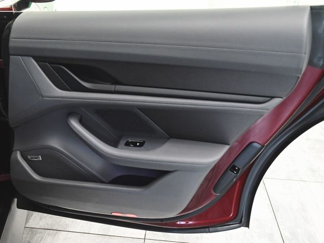 2021 Porsche Taycan Base - 23081254 - 12