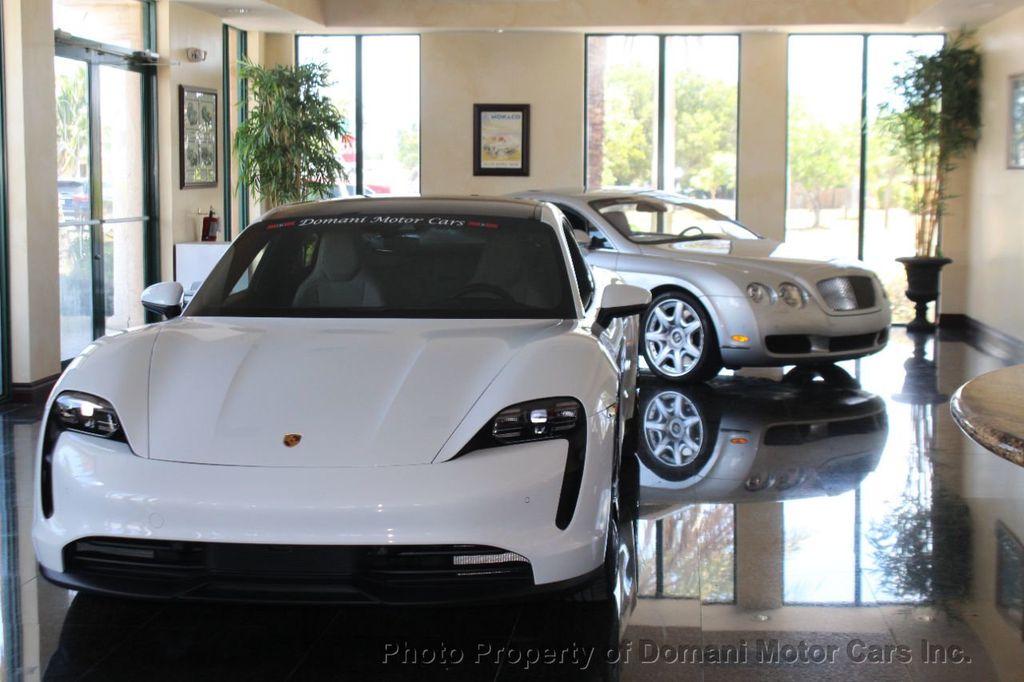 2021 Porsche Taycan photo 19