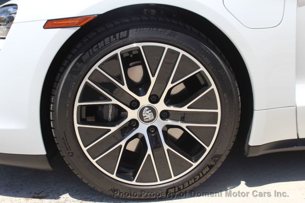 2021 Porsche Taycan photo 22