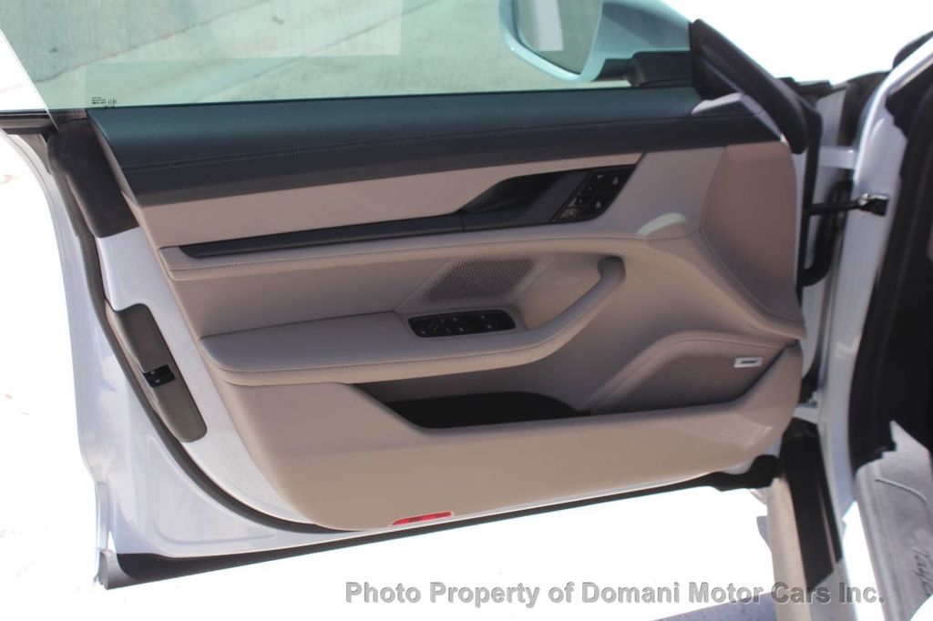 2021 Porsche Taycan photo 58