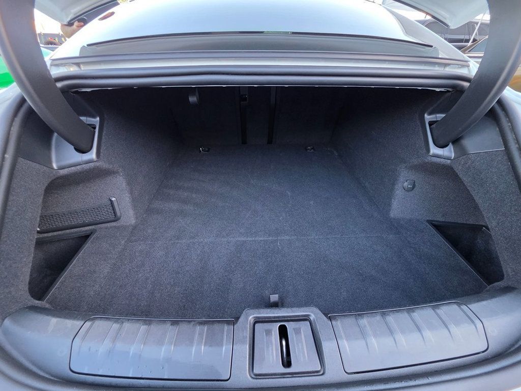 2021 Porsche Taycan RWD - 22940551 - 28