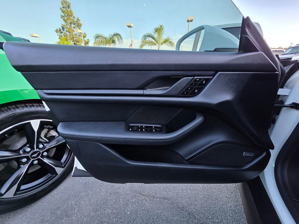 2021 Porsche Taycan RWD - 22940551 - 8