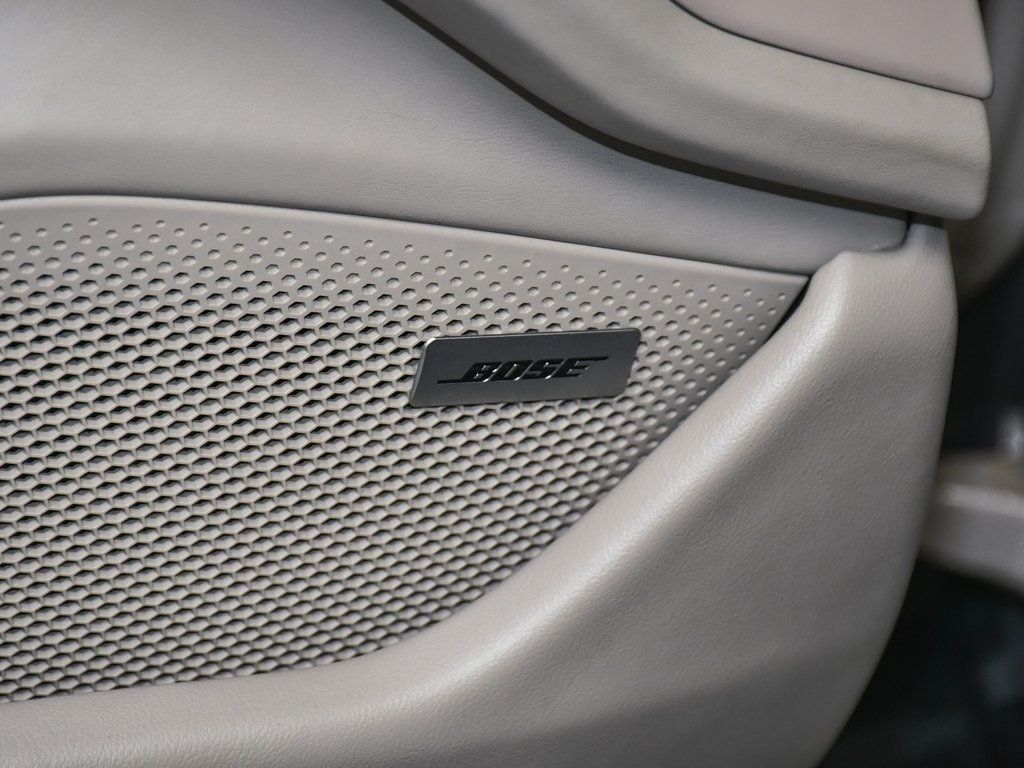 2021 Porsche Taycan Turbo photo 11