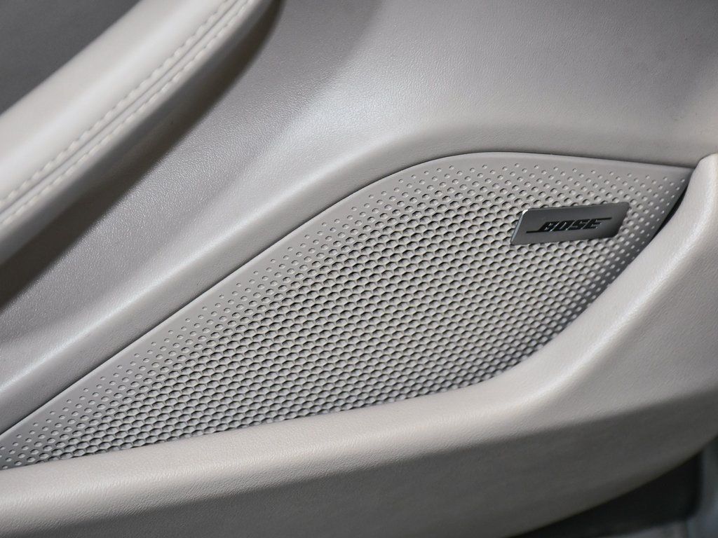2021 Porsche Taycan Turbo photo 13