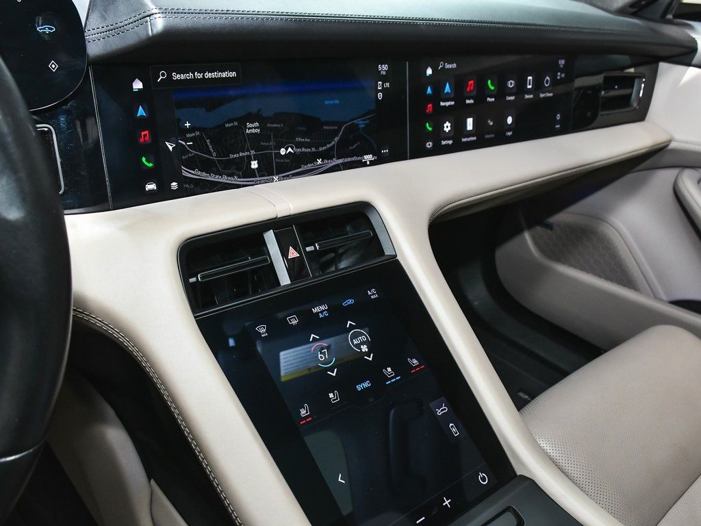 2021 Porsche Taycan Turbo photo 39